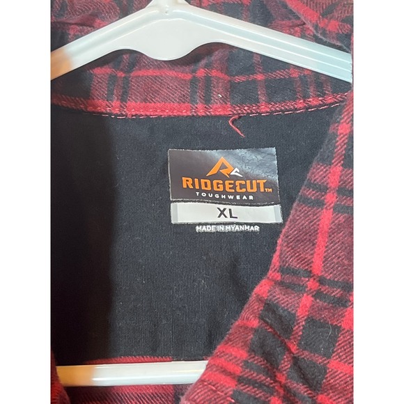 Ridgecut Mens Red and‎ Black Checkered Long Sleeve Thick Shirt XL - Picture 2 of 3